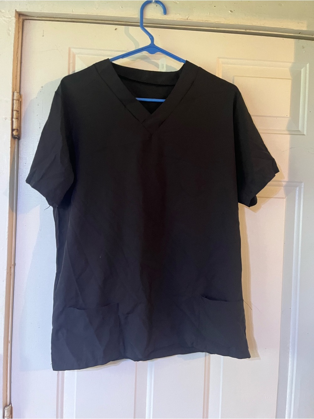 Womens V-Neck Short Sleeve Scrub Top in Black